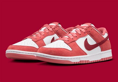 valentines dunk lows 2024